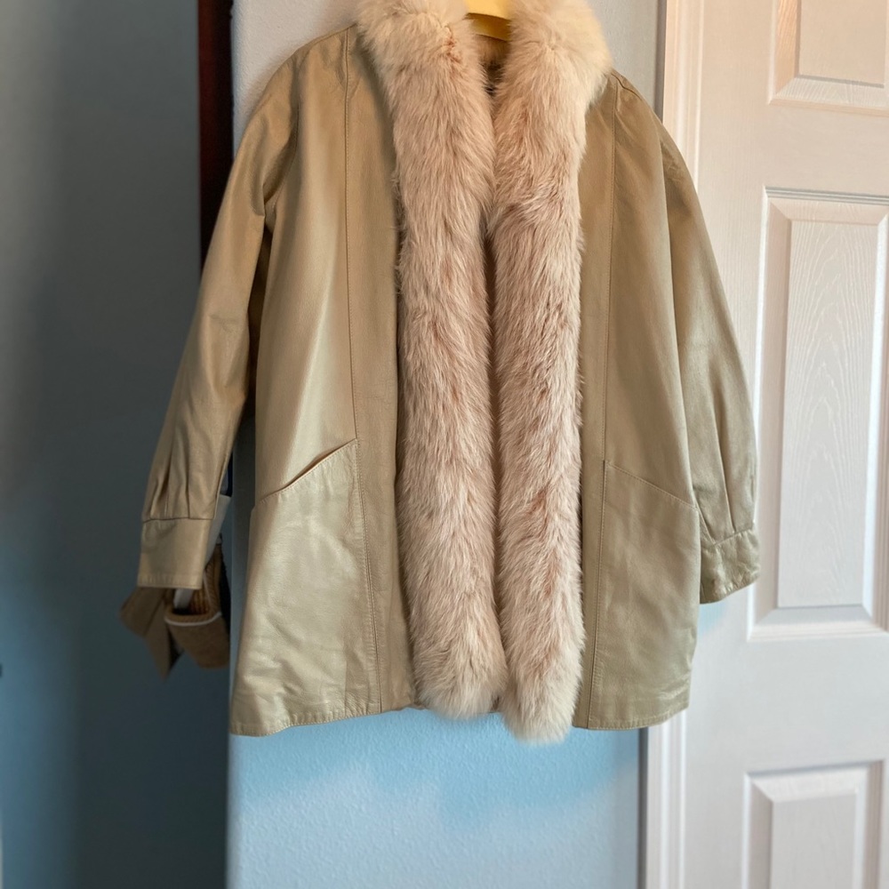 Genuine Ivory Leather & Fox Fur Jacket - Picture 3 of 15